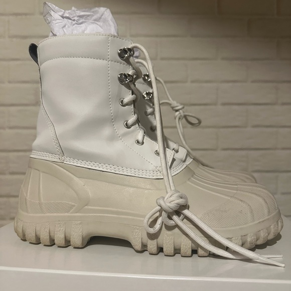Diemme x RAINS | Anatra Boot in Reflective White, size 40EU/9US - Picture 5 of 11
